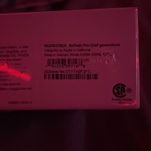 AirPodPros - Picture 4 of 4